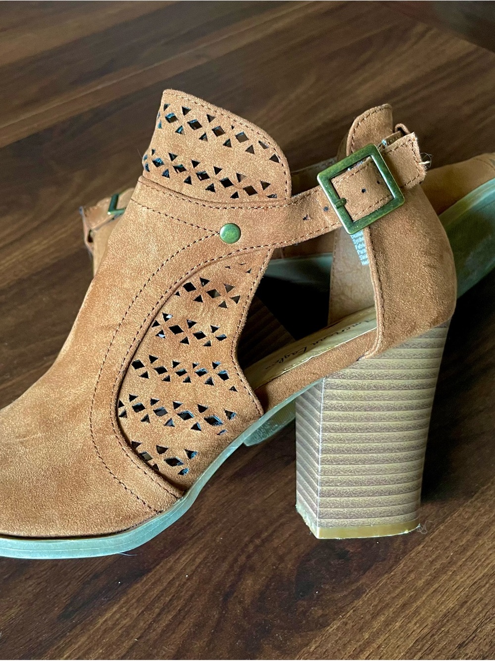 American Eagle Cut Out Open-Toe Faux Suede Tan/Brown Block Heel Booties/Sandals - Picture 6 of 12